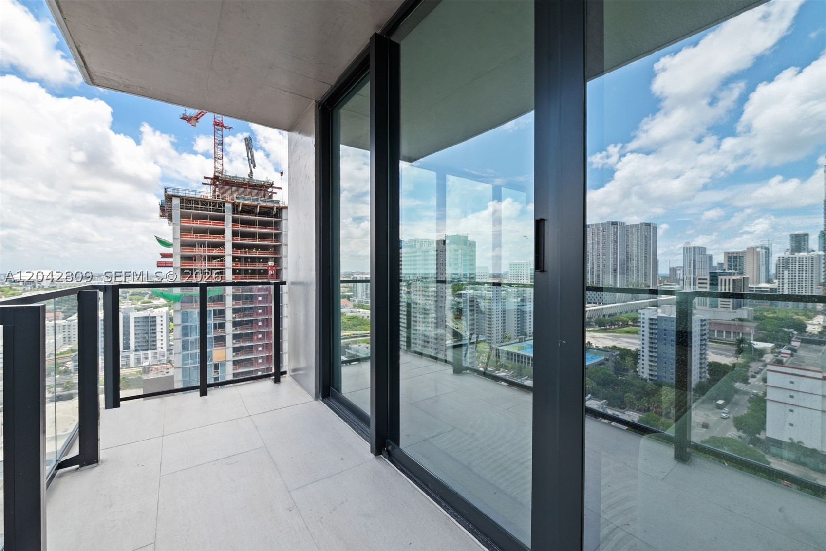 20 NE 11st #2410 Miami, FL 33132