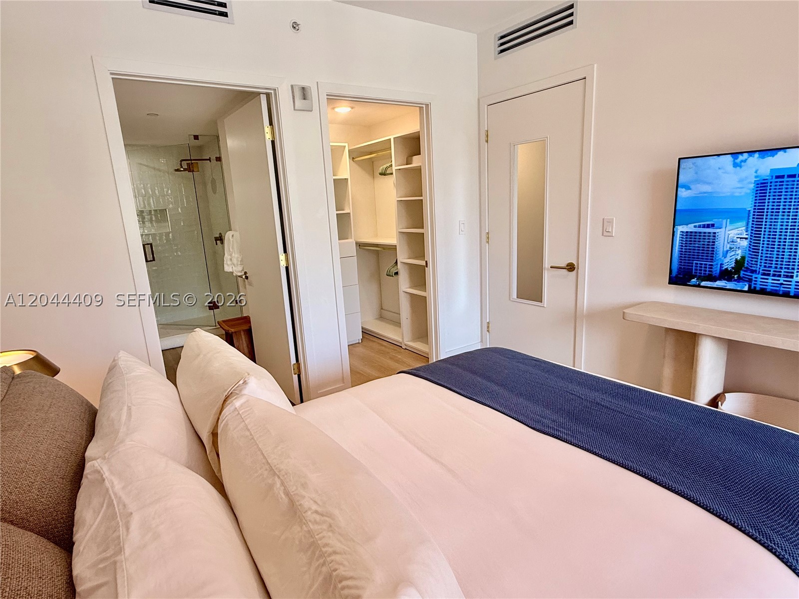 image The Standard Residences Midtown Miami9