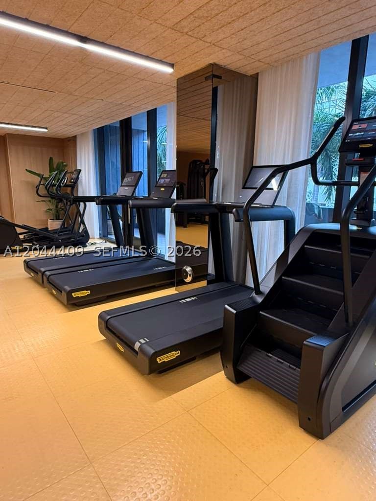 image The Standard Residences Midtown Miami40