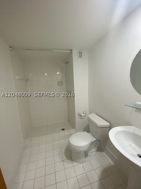 18061 Biscayne Blvd #PH02 Aventura, FL 33160
