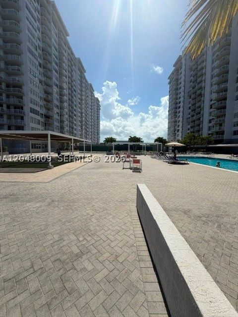 18061 Biscayne Blvd #PH02 Aventura, FL 33160