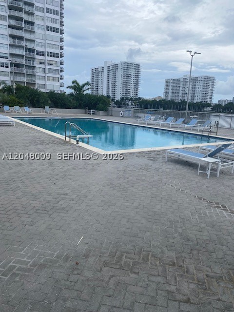 18061 Biscayne Blvd #PH02 Aventura, FL 33160