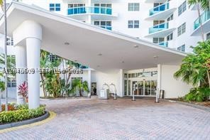3001 S Ocean Dr #721