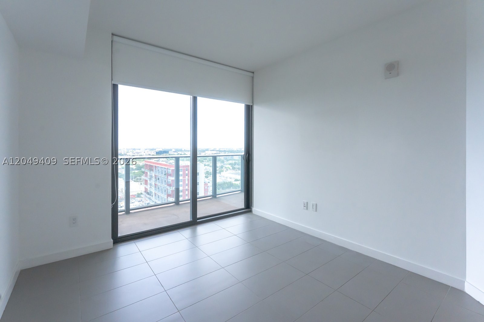 image Canvas12