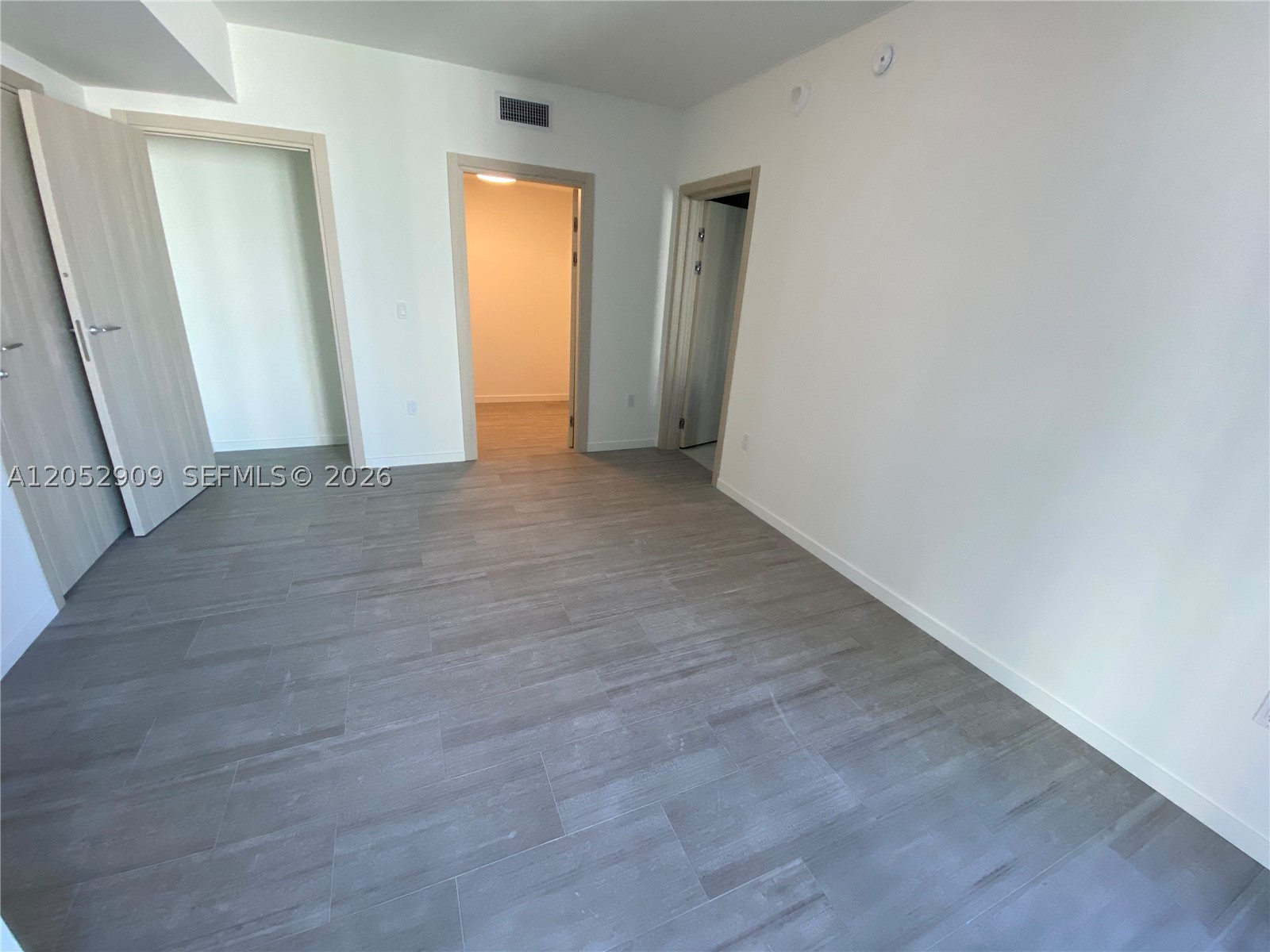 image Brickell Flatiron9