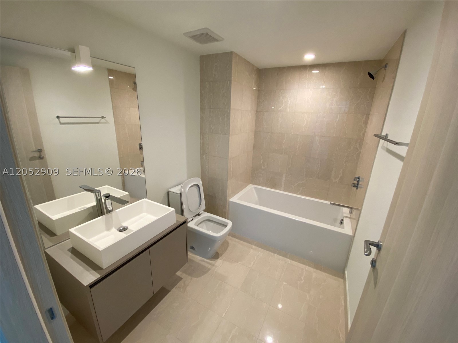 image Brickell Flatiron7