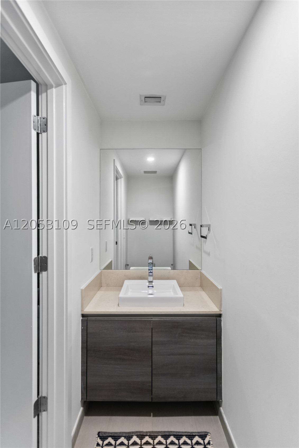 image The Bond on Brickell19