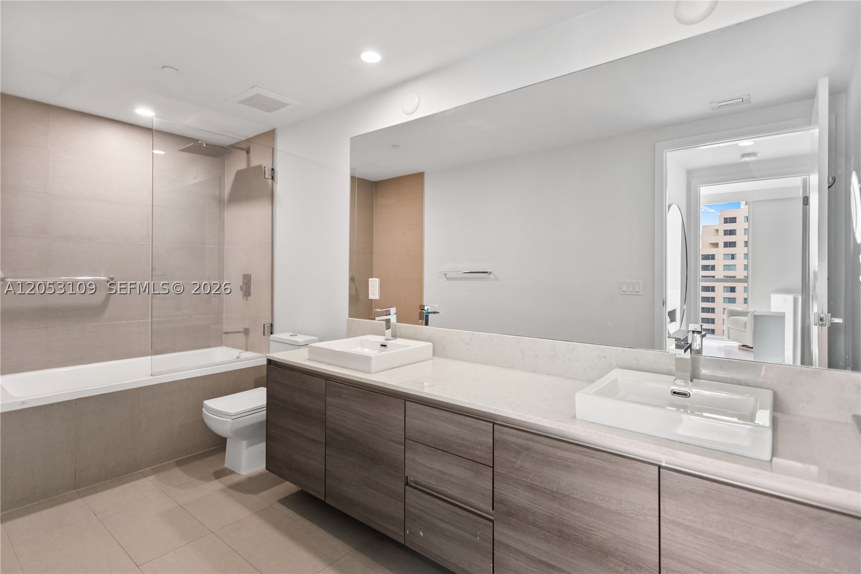 image The Bond on Brickell29