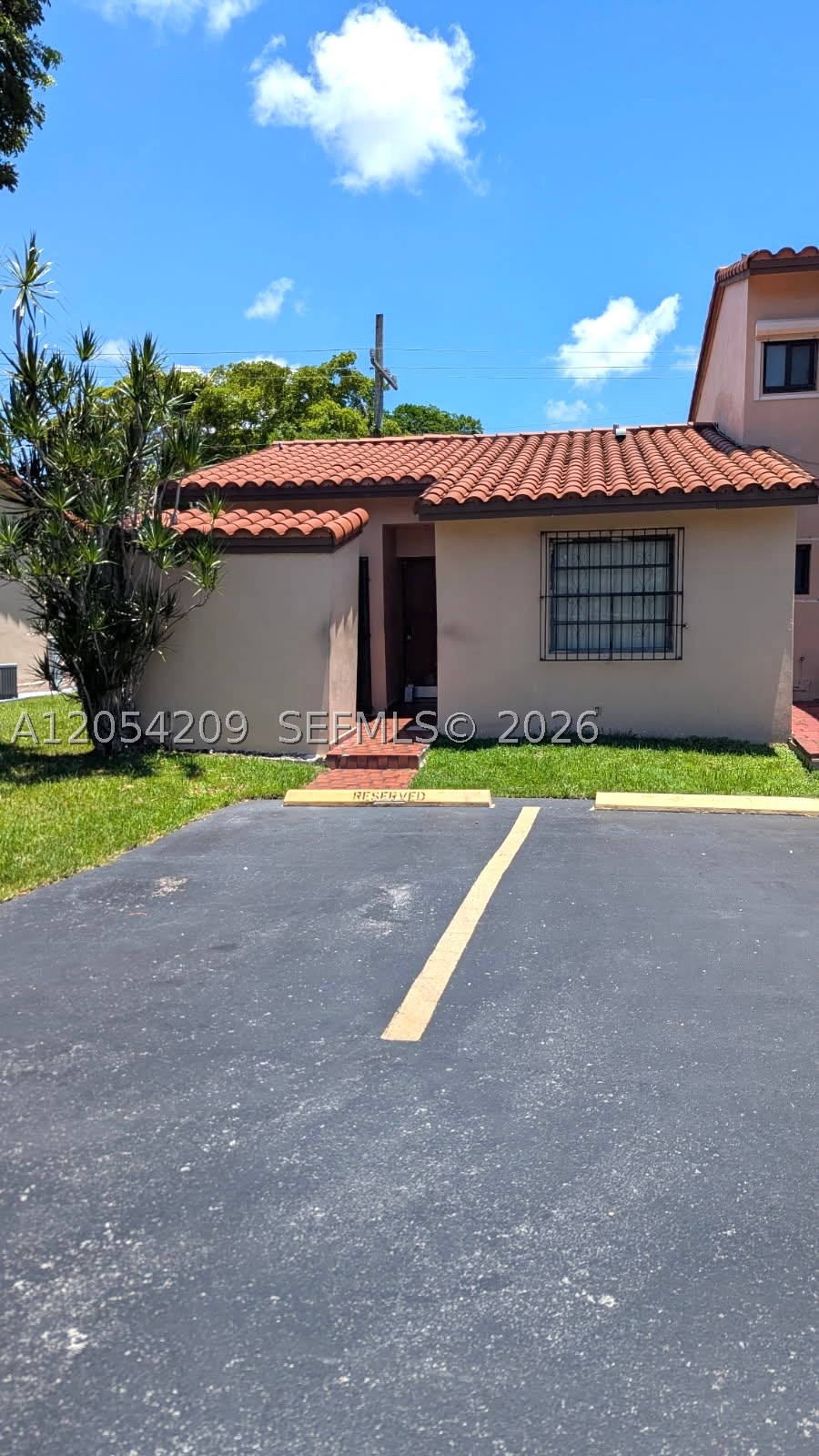 3809 SW 82nd Ave #V-20