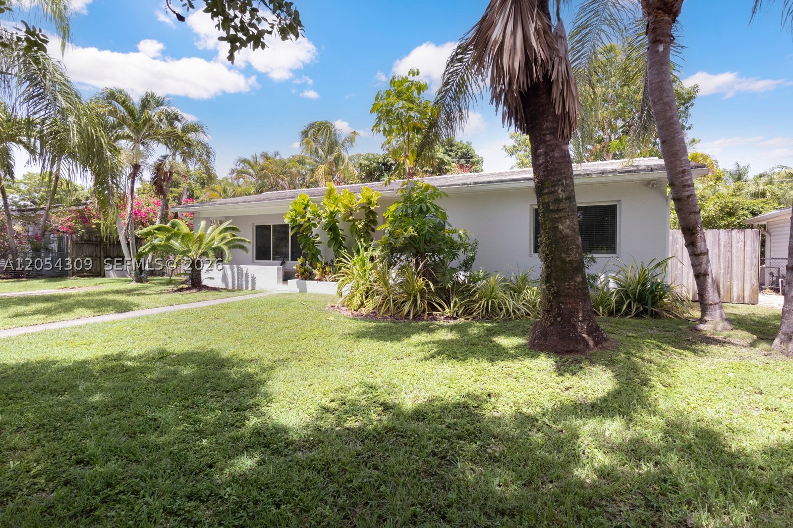 8315 SW 62nd Ct Miami, FL 33143