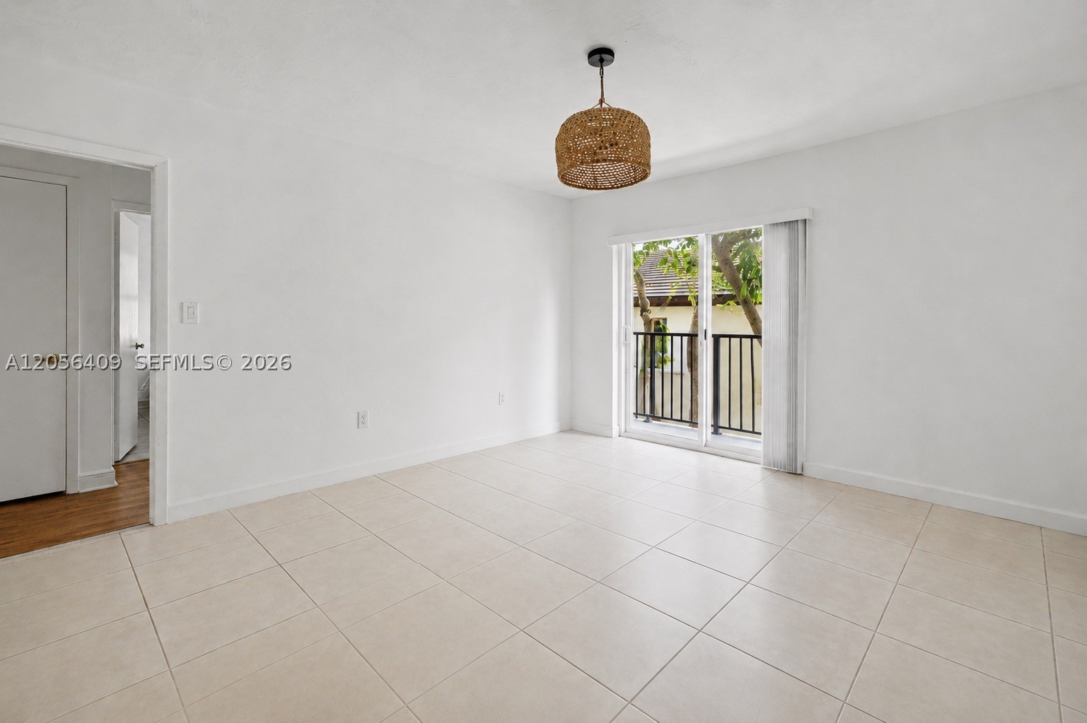 6815 Edgewater Dr #201 Coral Gables, FL 33133