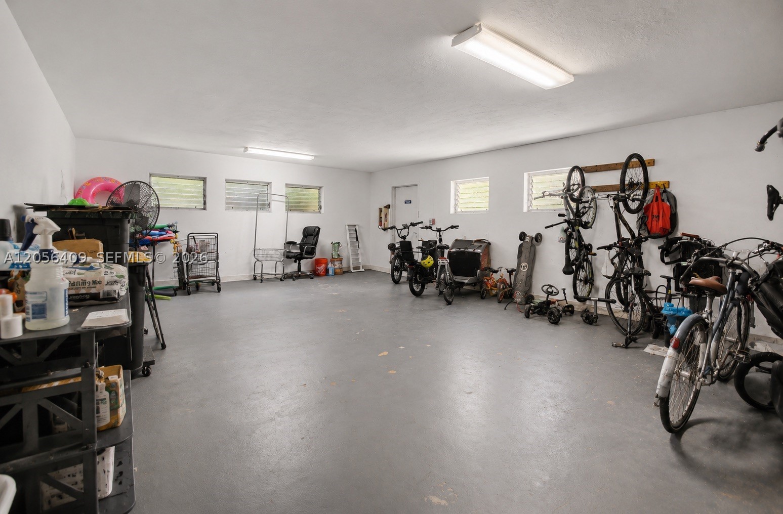 6815 Edgewater Dr #201 Coral Gables, FL 33133