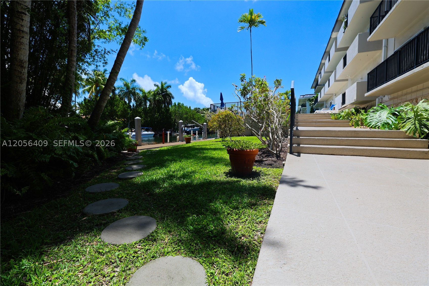 6815 Edgewater Dr #201 Coral Gables, FL 33133