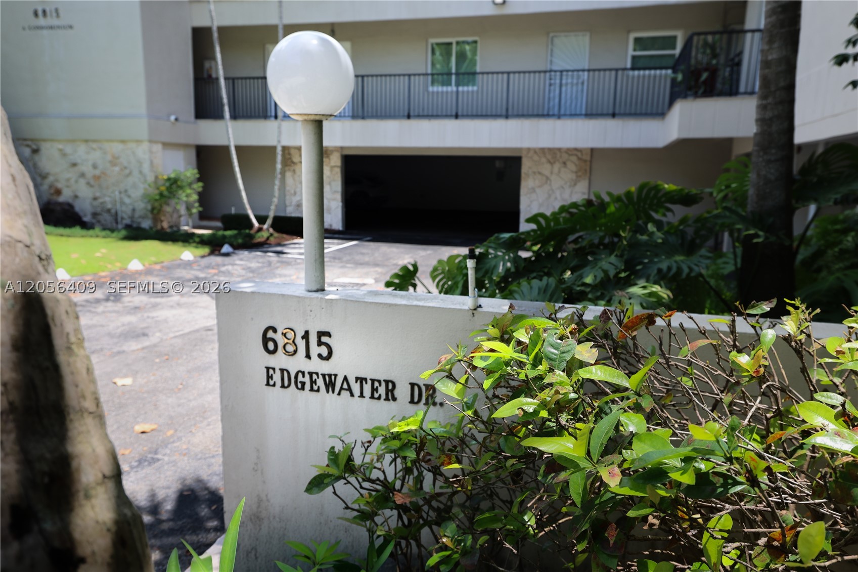 6815 Edgewater Dr #201 Coral Gables, FL 33133