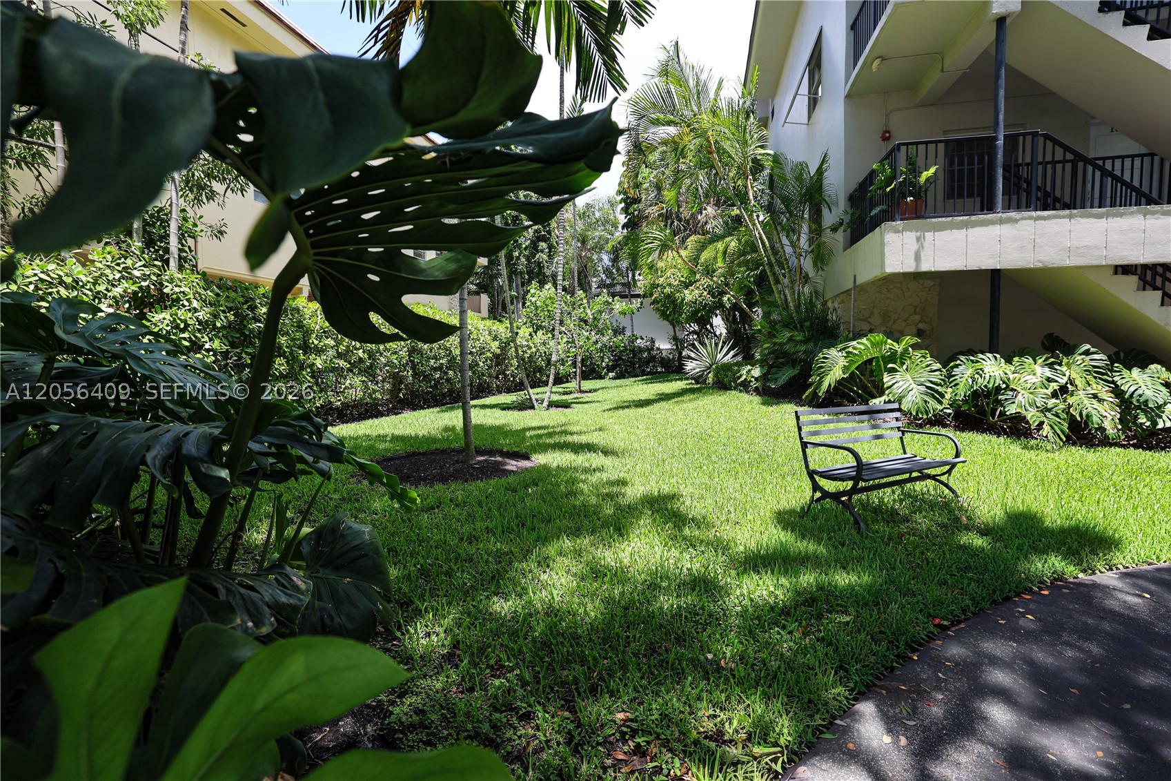 6815 Edgewater Dr #201 Coral Gables, FL 33133