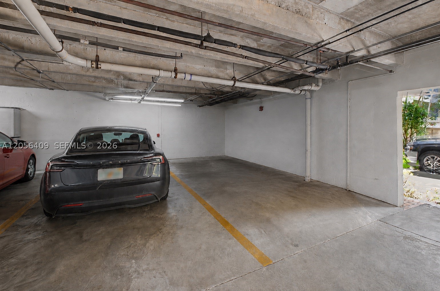 6815 Edgewater Dr #201 Coral Gables, FL 33133
