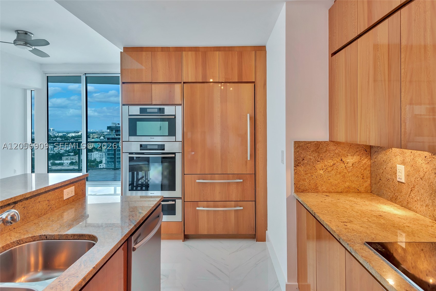 image Continuum South Beach North Tower17