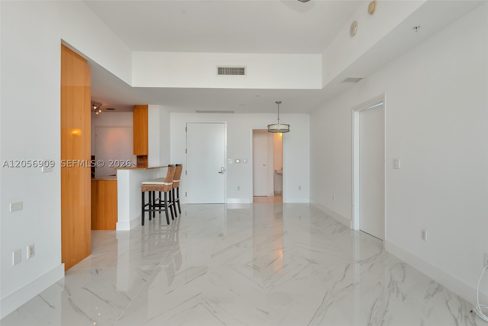 image Continuum South Beach North Tower19