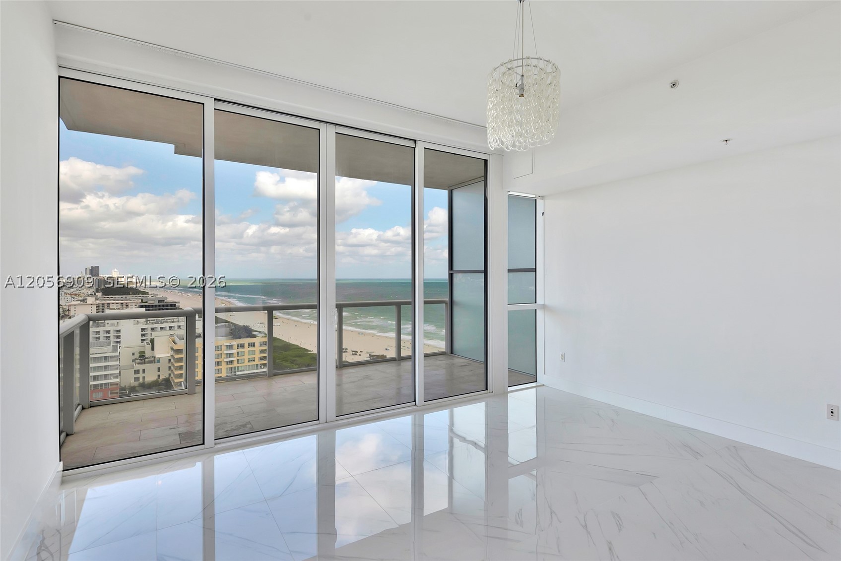 image Continuum South Beach North Tower24