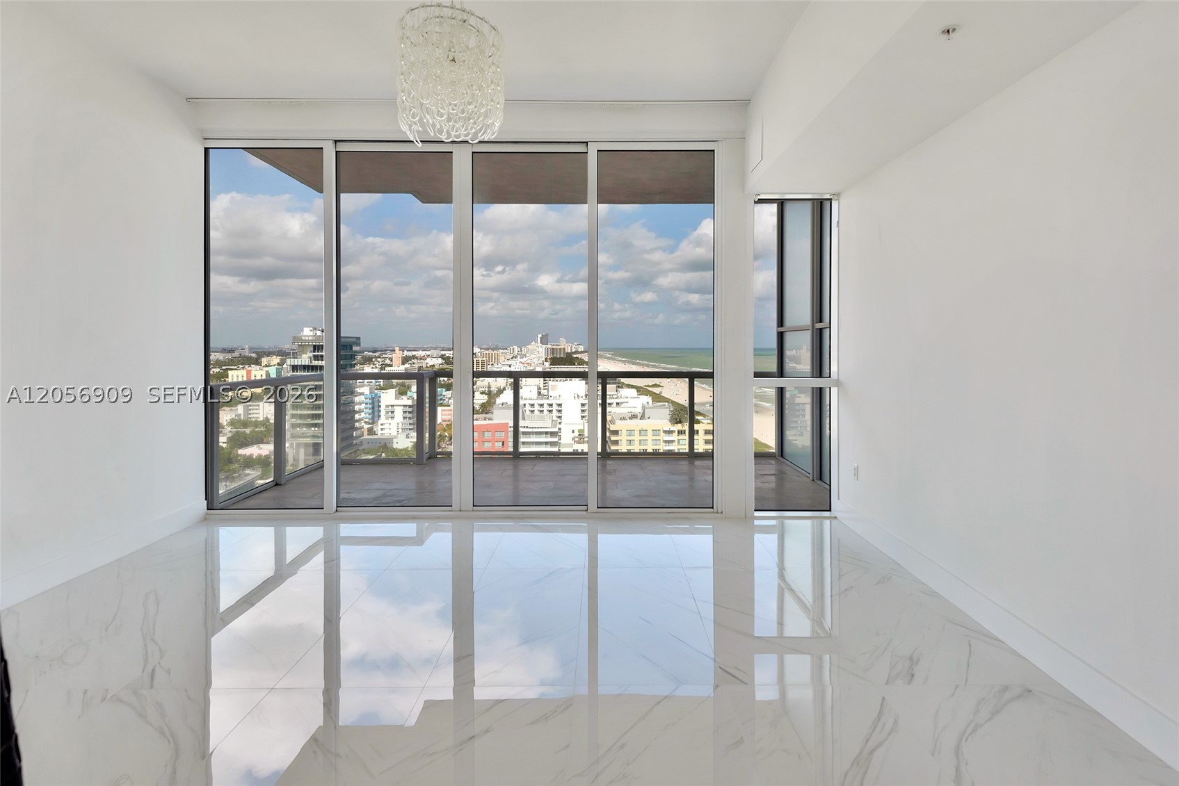 image Continuum South Beach North Tower26