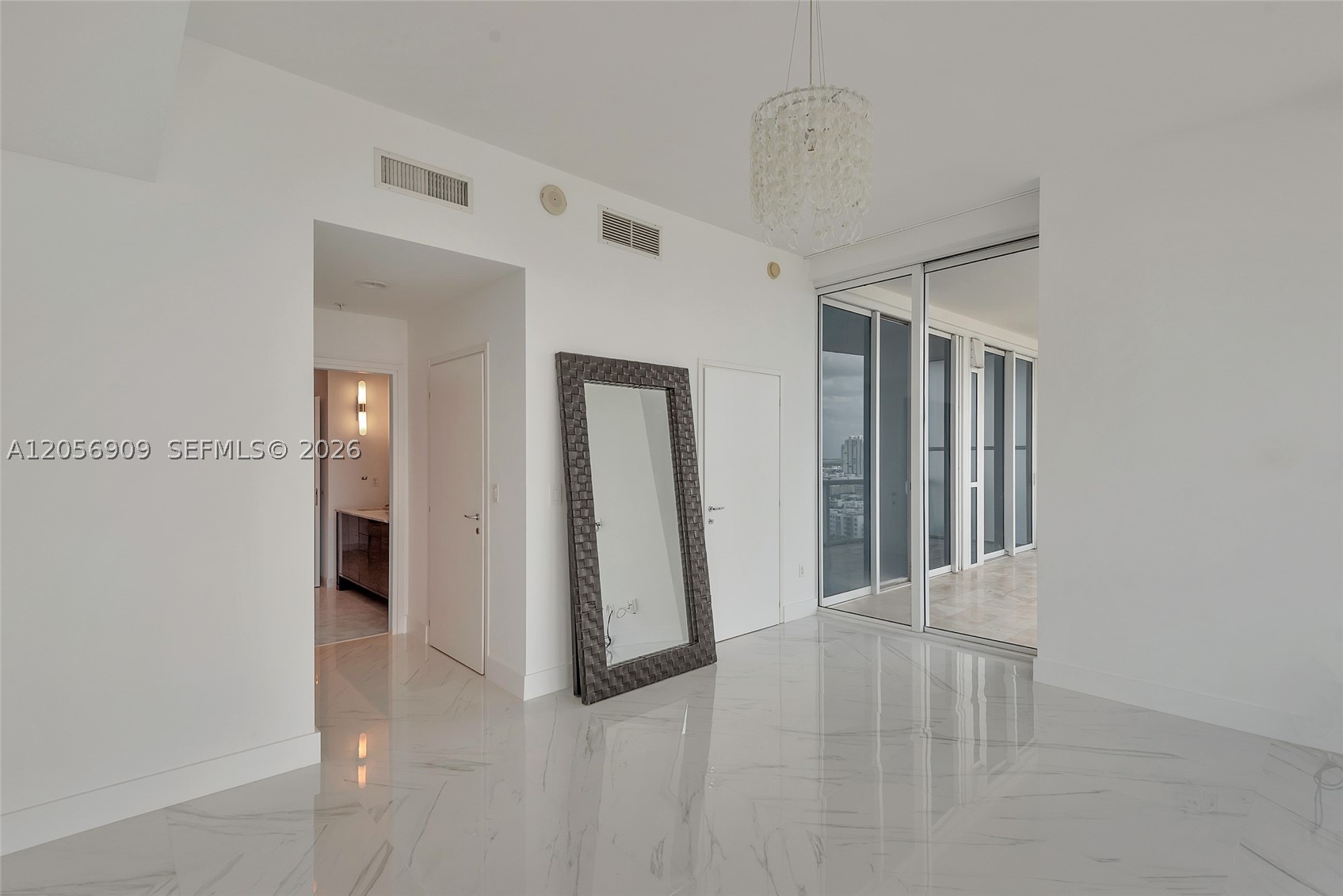 image Continuum South Beach North Tower29