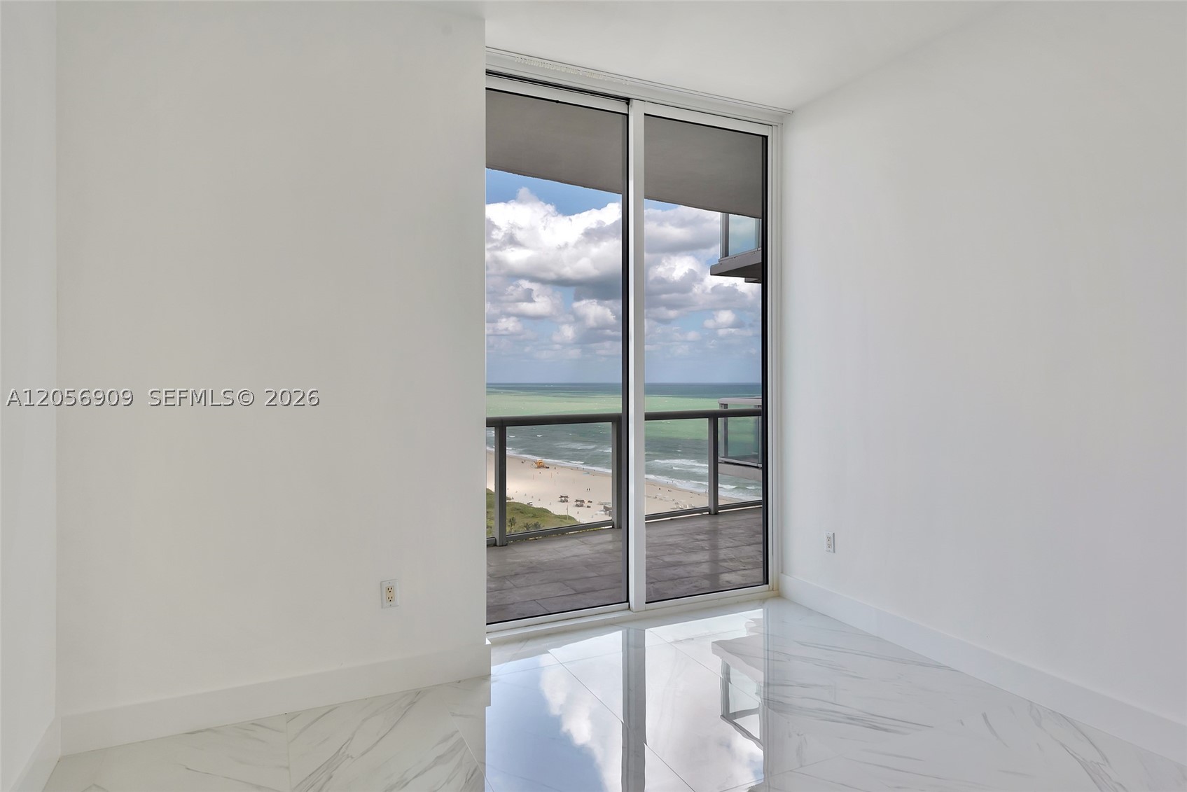 image Continuum South Beach North Tower38