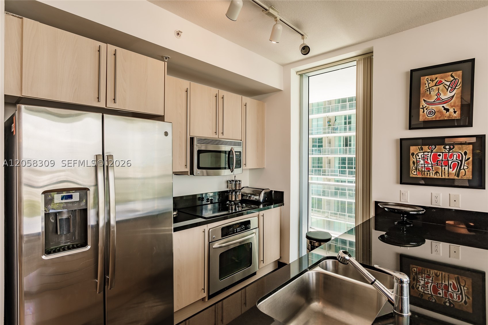 image Axis on Brickell North11