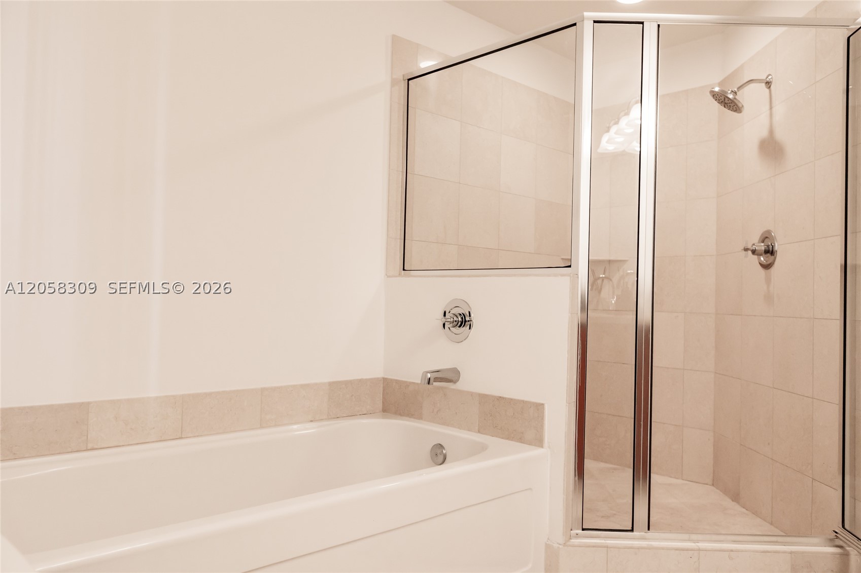 image Axis on Brickell North25