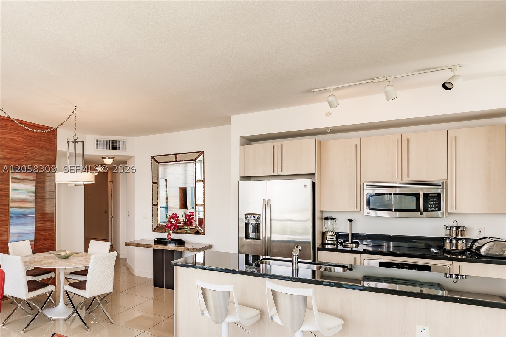 image Axis on Brickell North8