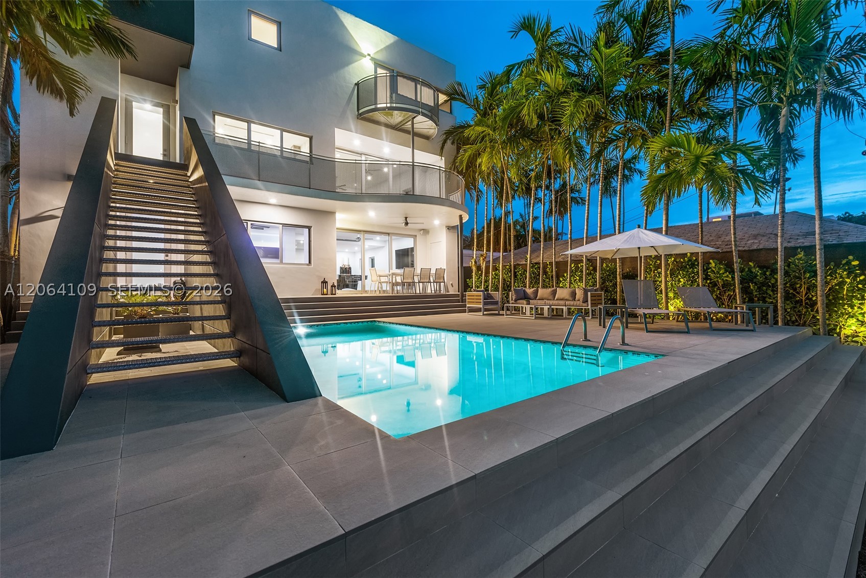1785 Fairhaven Pl Miami, FL 33133