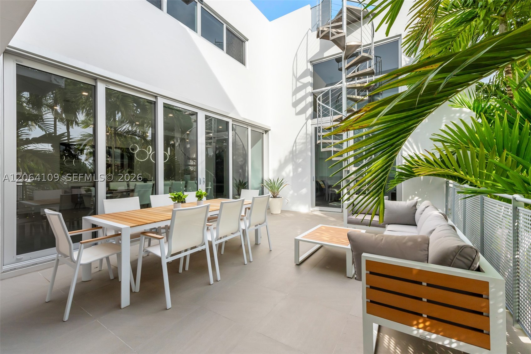 1785 Fairhaven Pl Miami, FL 33133