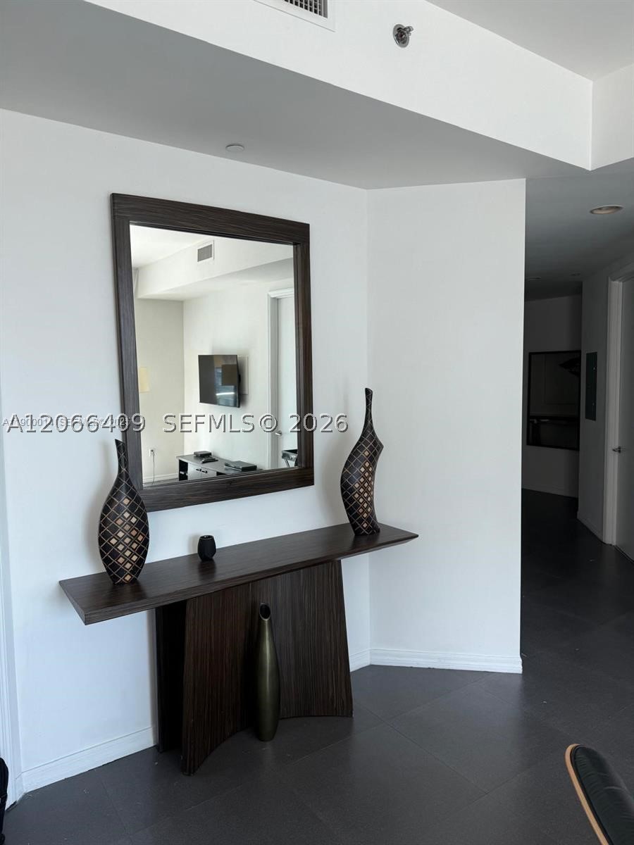 image 500 Brickell West10