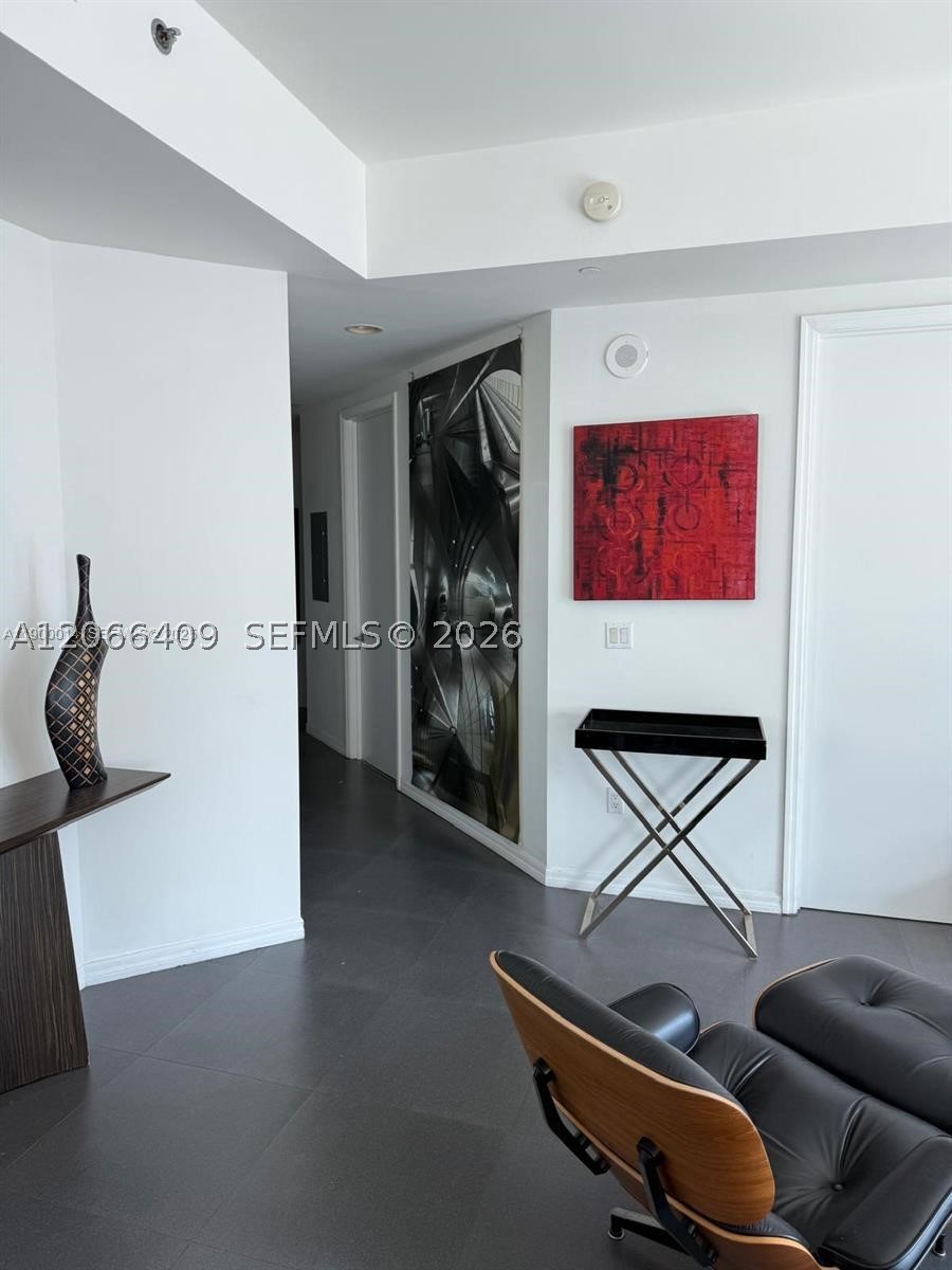 image 500 Brickell West12