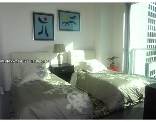 image 500 Brickell West4