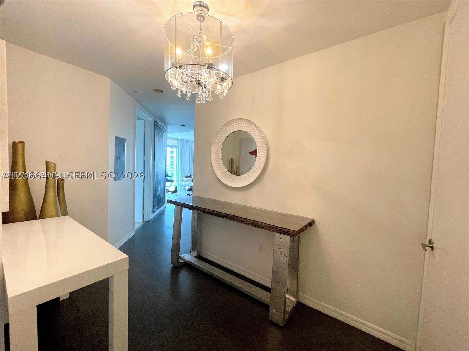 image 500 Brickell West7