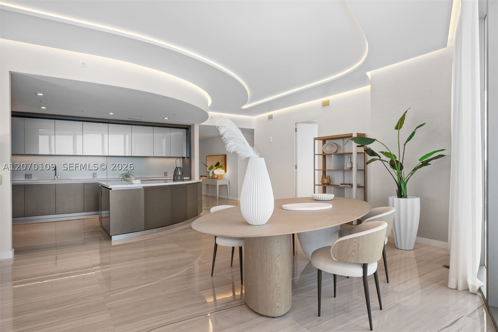 18975 Collins Ave #600 Sunny Isles Beach, FL 33160