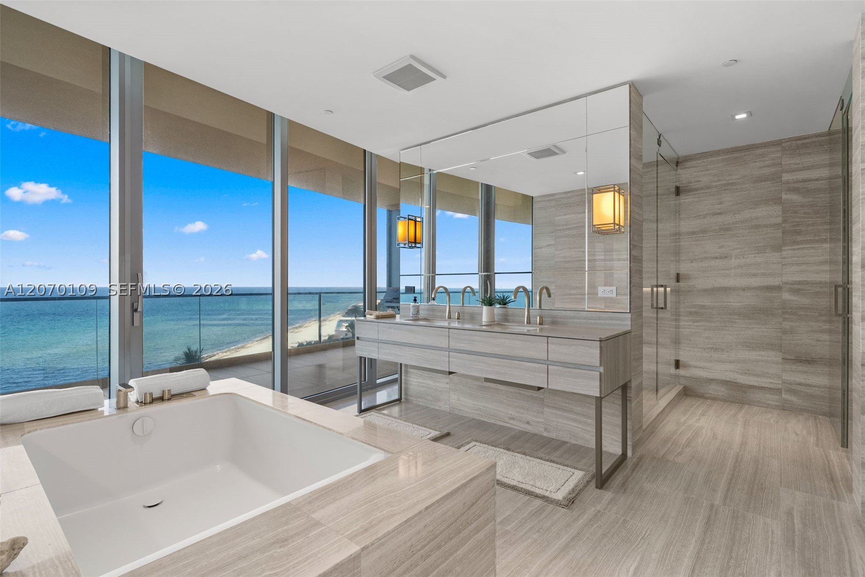 18975 Collins Ave #600 Sunny Isles Beach, FL 33160