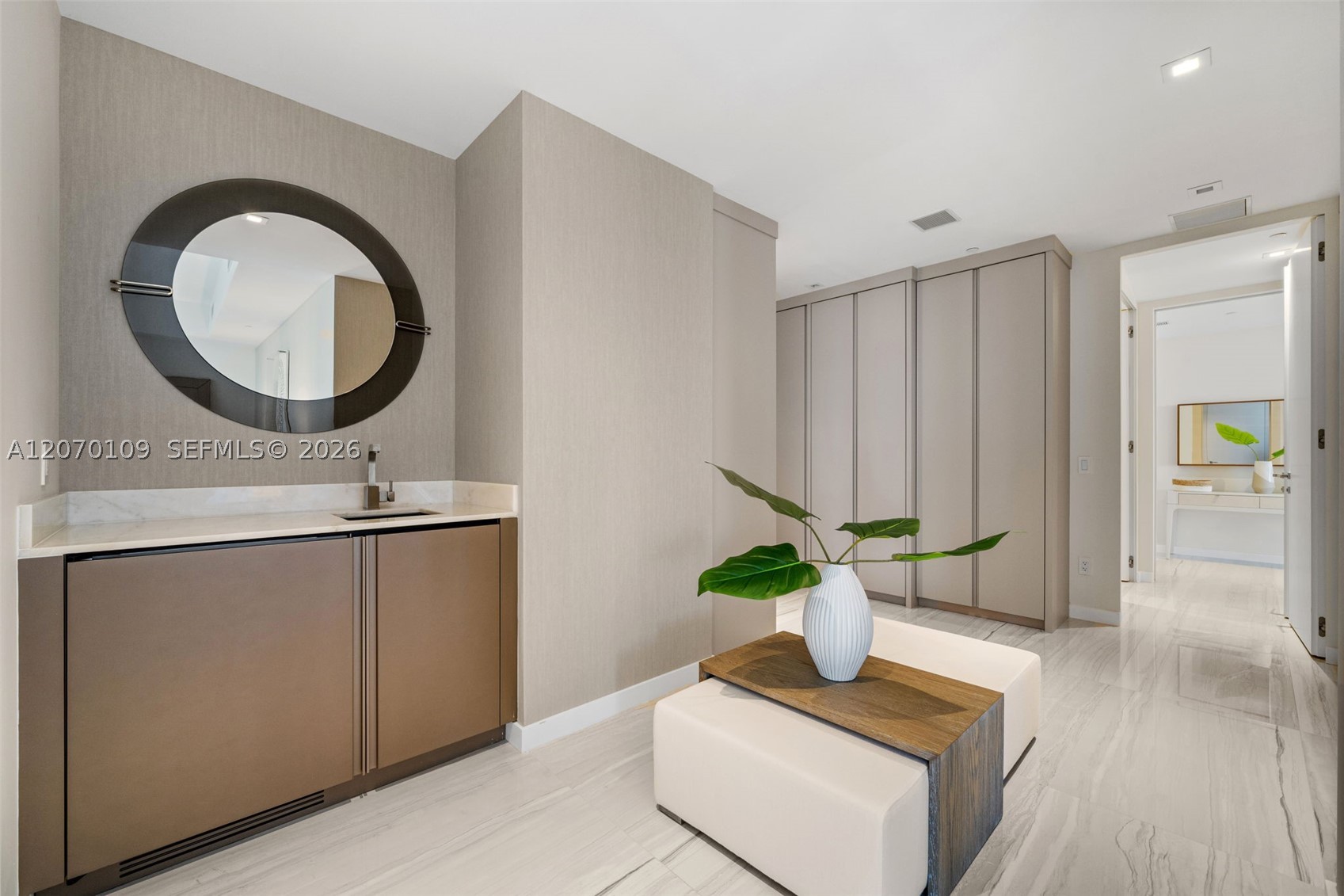 18975 Collins Ave #600 Sunny Isles Beach, FL 33160