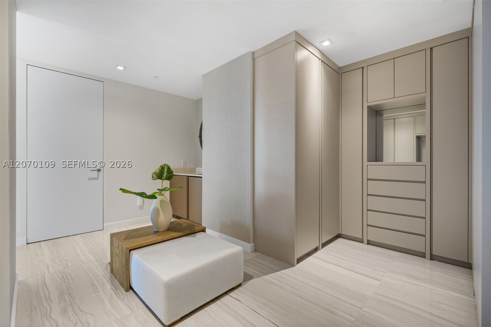 18975 Collins Ave #600 Sunny Isles Beach, FL 33160