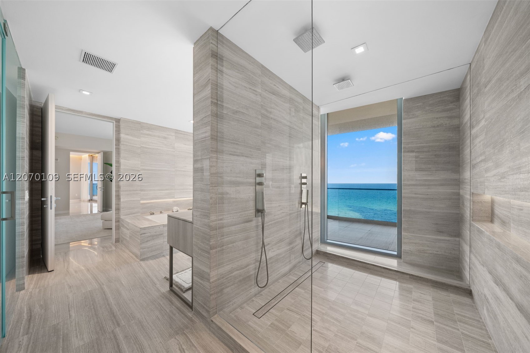 18975 Collins Ave #600 Sunny Isles Beach, FL 33160