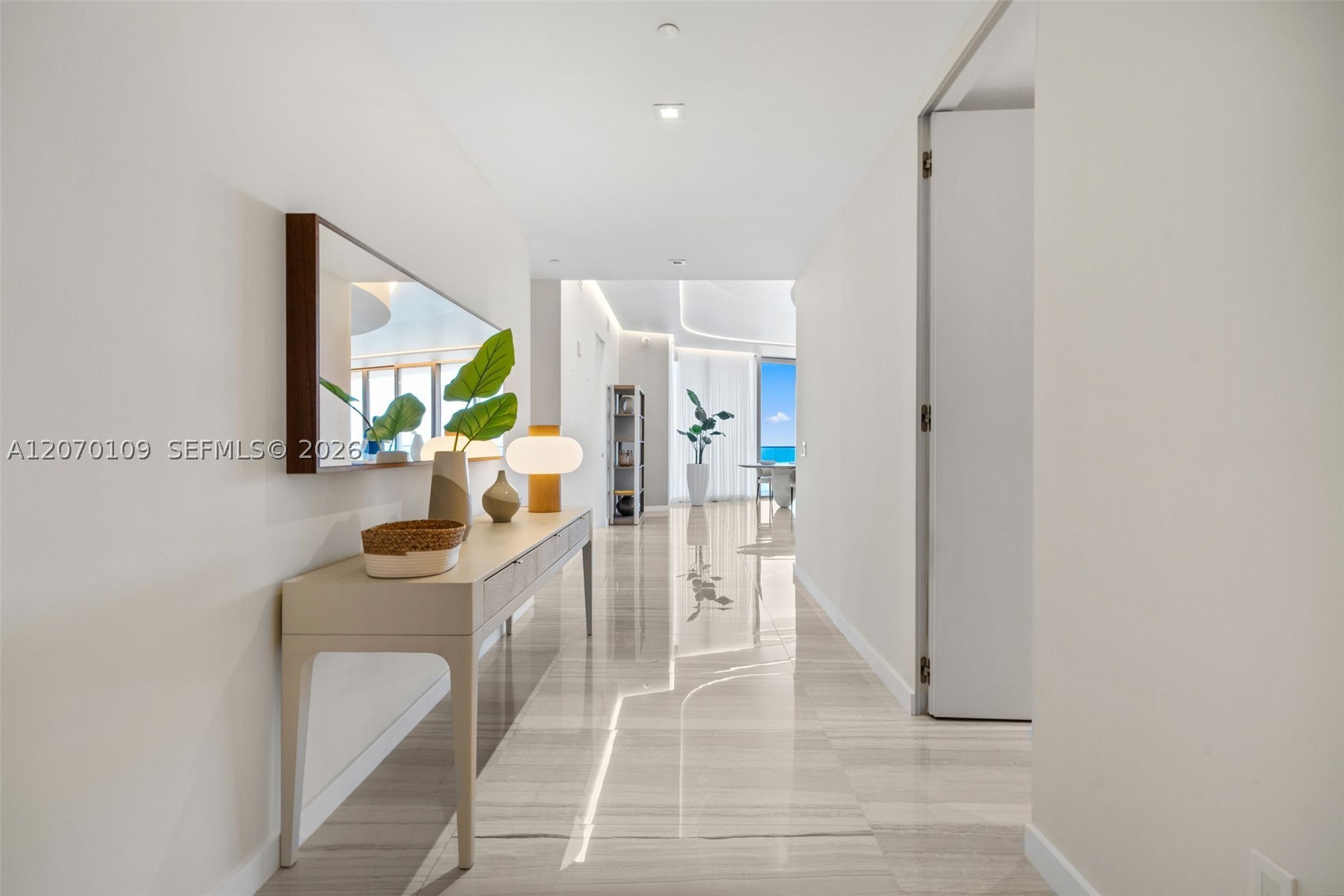 18975 Collins Ave #600 Sunny Isles Beach, FL 33160