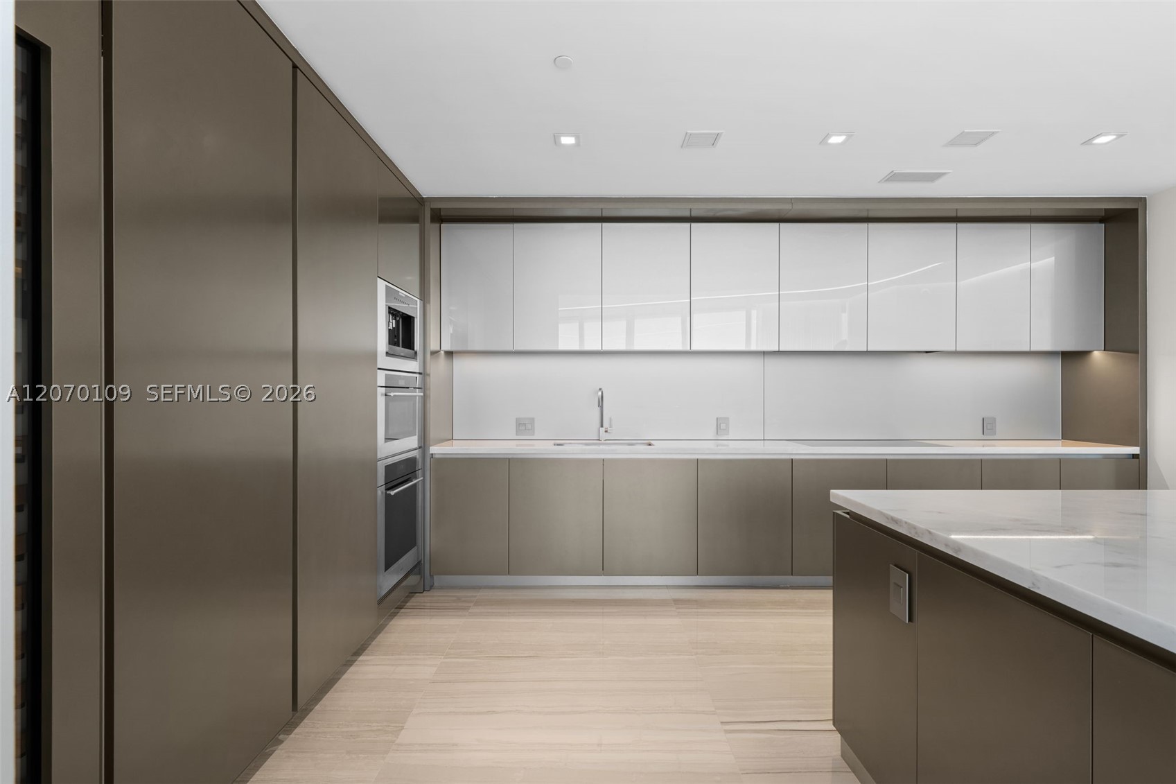 18975 Collins Ave #600 Sunny Isles Beach, FL 33160