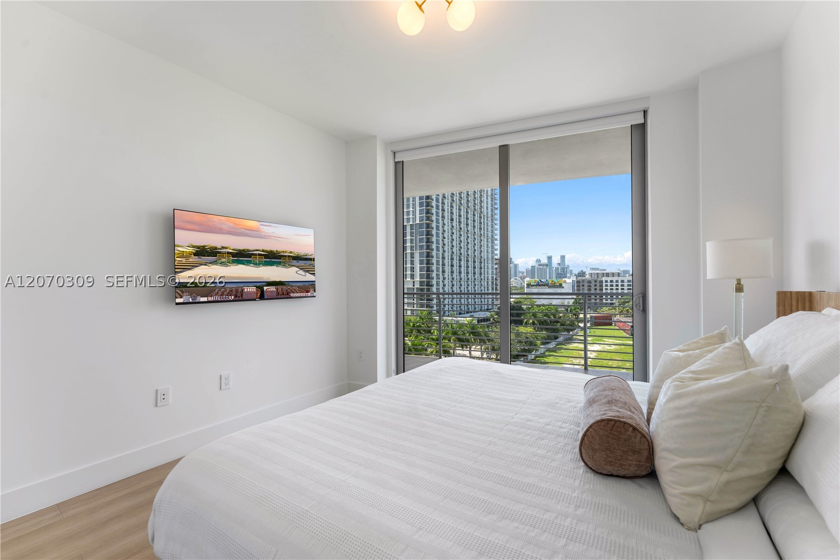 image The Standard Residences Midtown Miami15