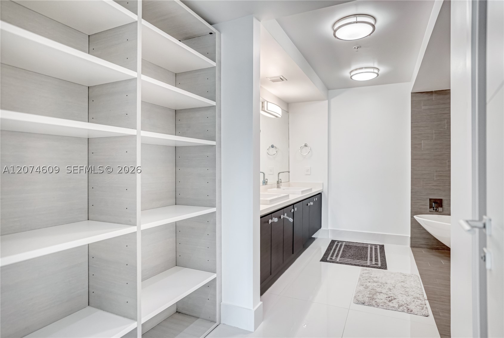 330 Sunny Isles Blvd #5-906 Sunny Isles Beach, FL 33160