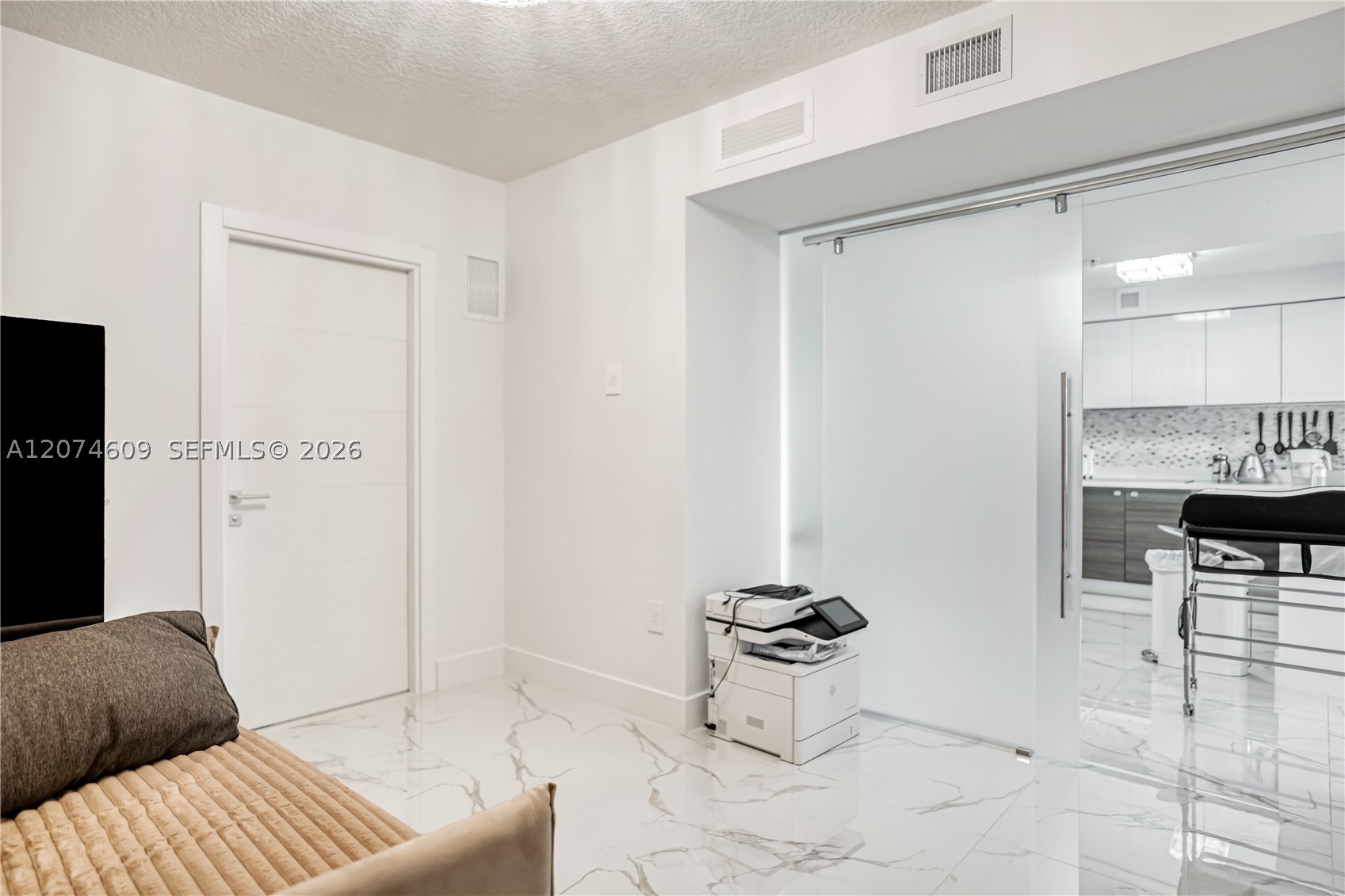330 Sunny Isles Blvd #5-906 Sunny Isles Beach, FL 33160