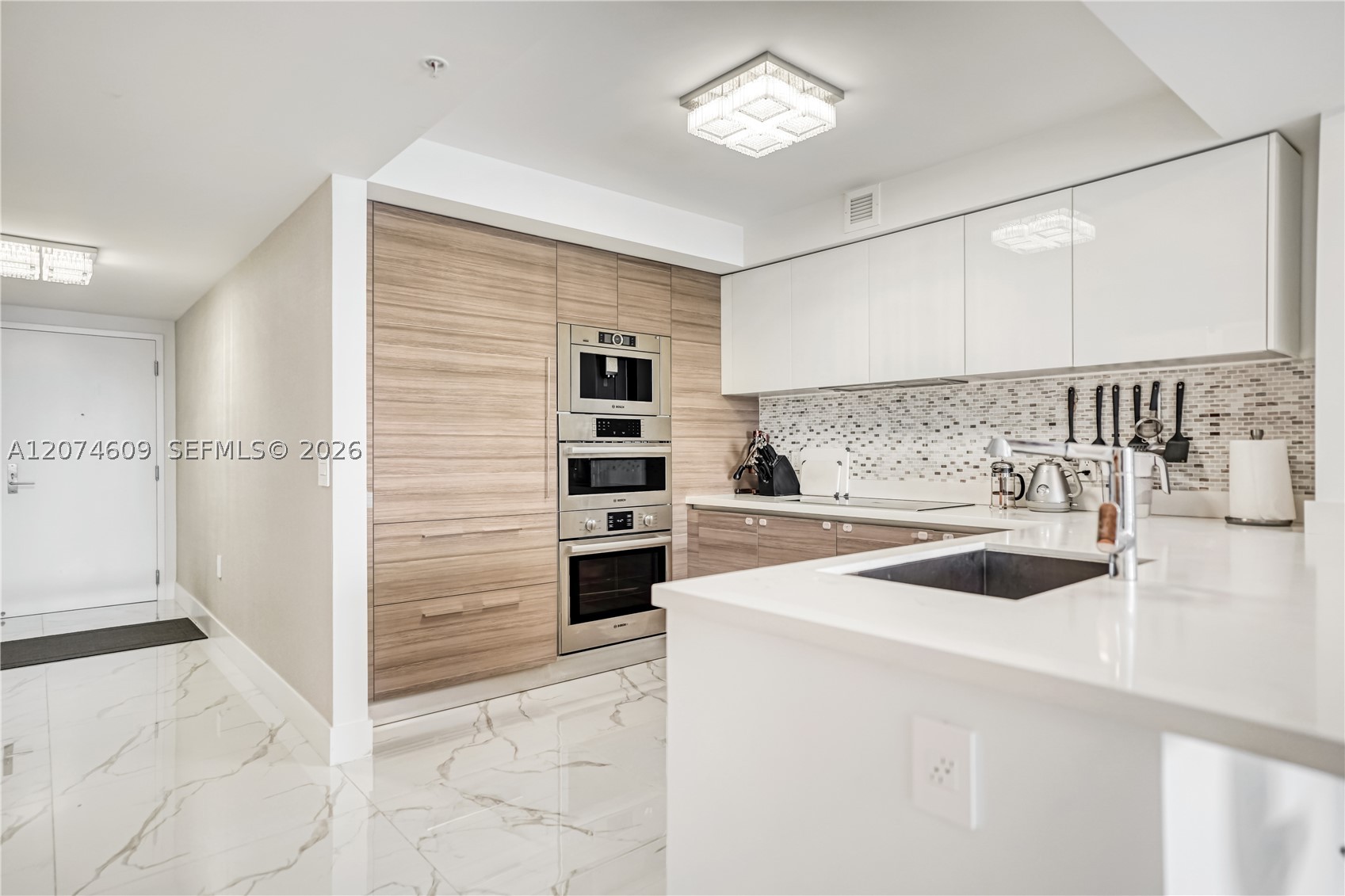 330 Sunny Isles Blvd #5-906 Sunny Isles Beach, FL 33160