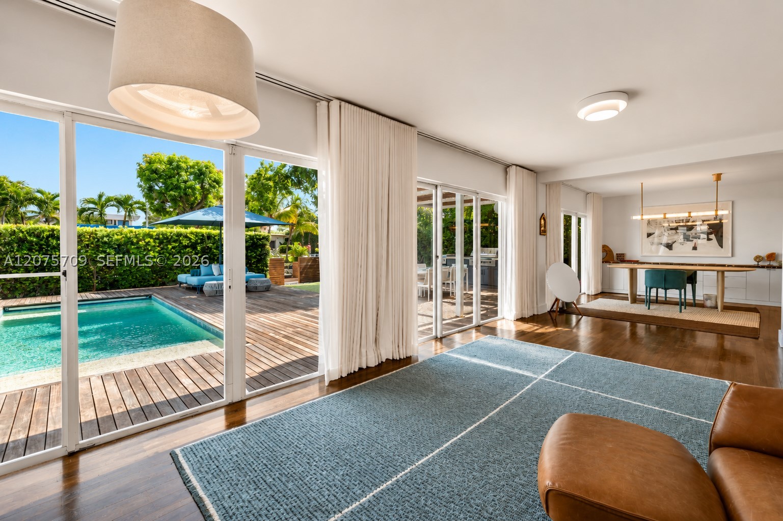 1885 Daytonia Rd Miami Beach, FL 33141