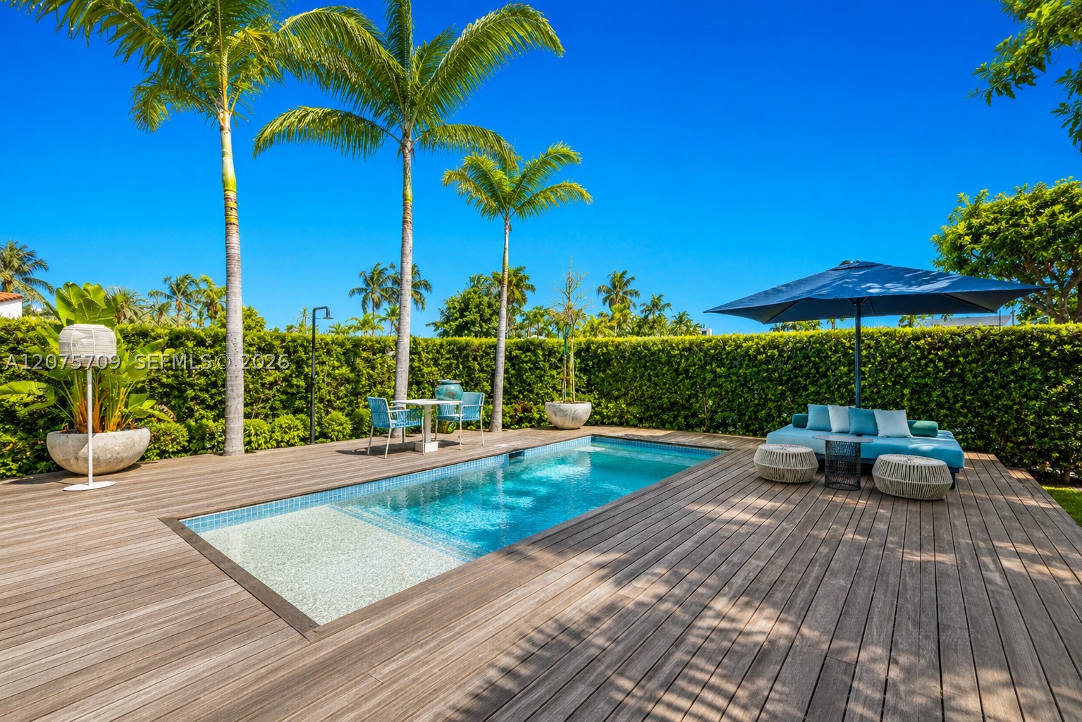 1885 Daytonia Rd Miami Beach, FL 33141