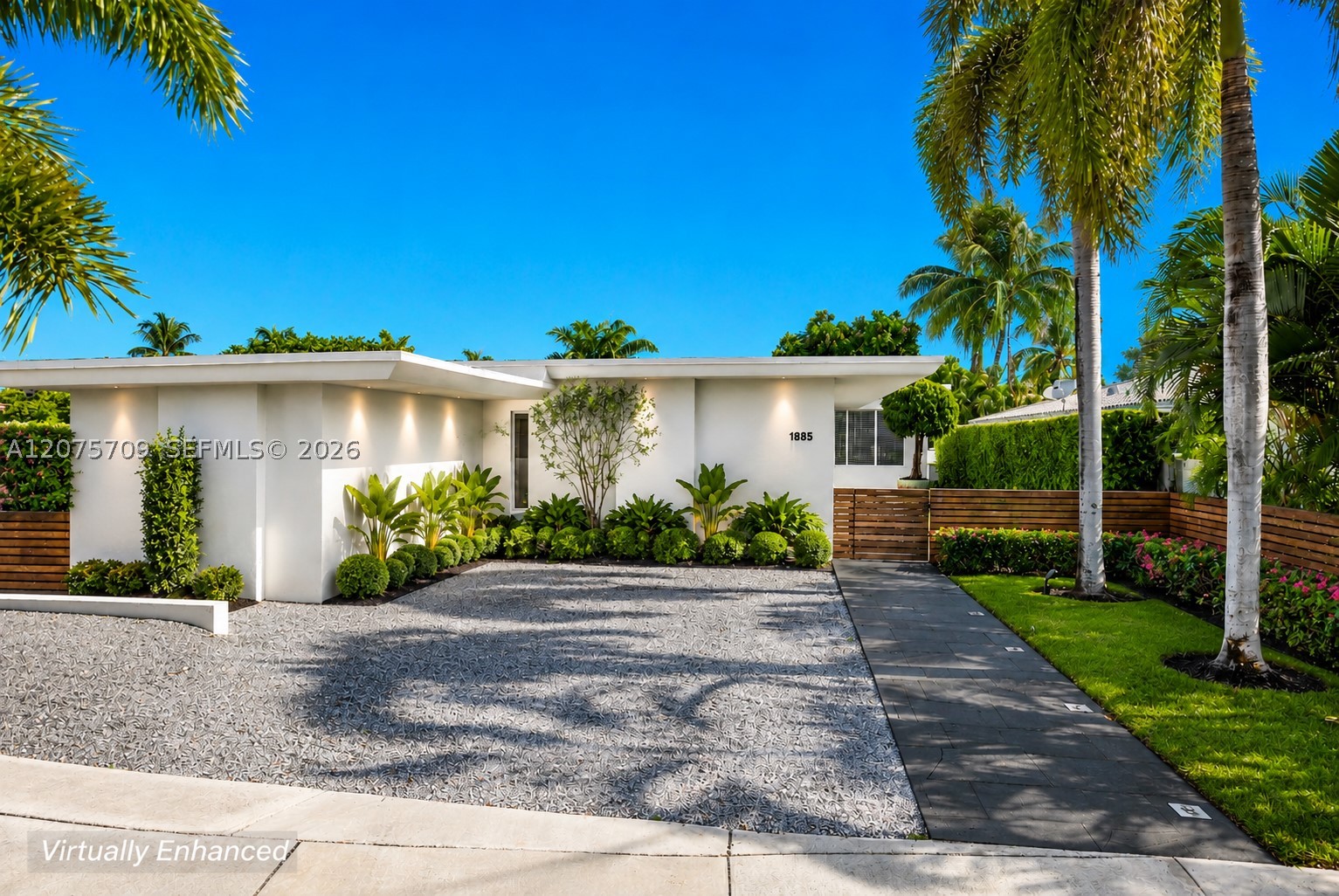 1885 Daytonia Rd Miami Beach, FL 33141