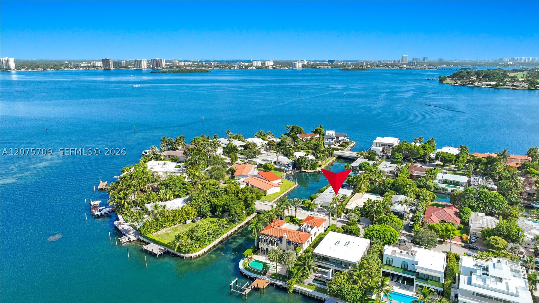 1885 Daytonia Rd Miami Beach, FL 33141